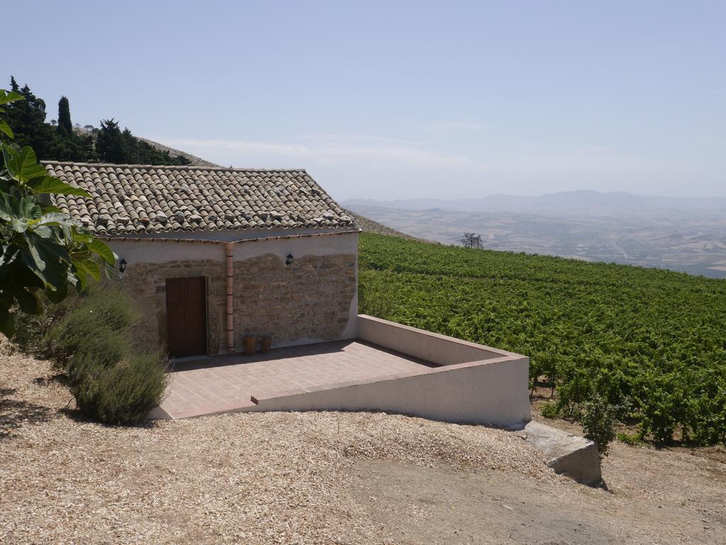 Casa Nel Vigneto Erice Guest House Екстериор снимка