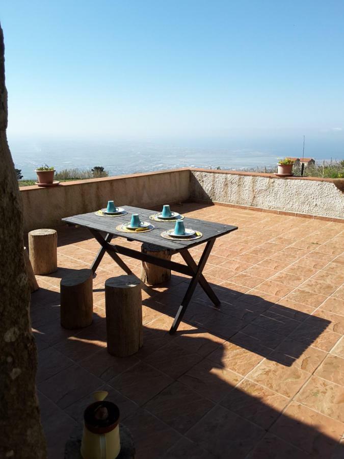 Casa Nel Vigneto Erice Guest House Екстериор снимка